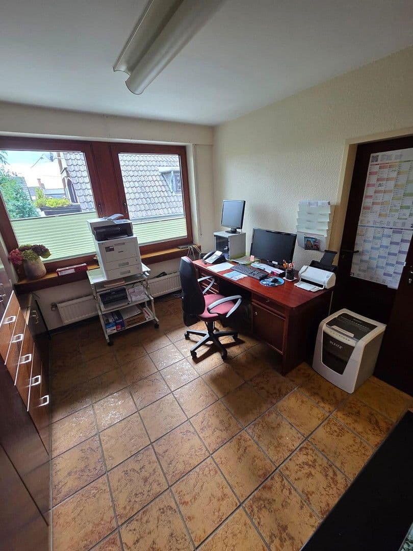 office to rent, 180 m², Schobrigsweg 10, Neuwied, Rhineland-Palatinate office to rent, 180 m², Schobrigsweg 10, Neuwied, Rhineland-Palatinate