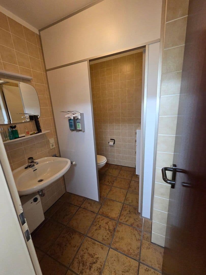 office to rent, 180 m², Schobrigsweg 10, Neuwied, Rhineland-Palatinate office to rent, 180 m², Schobrigsweg 10, Neuwied, Rhineland-Palatinate