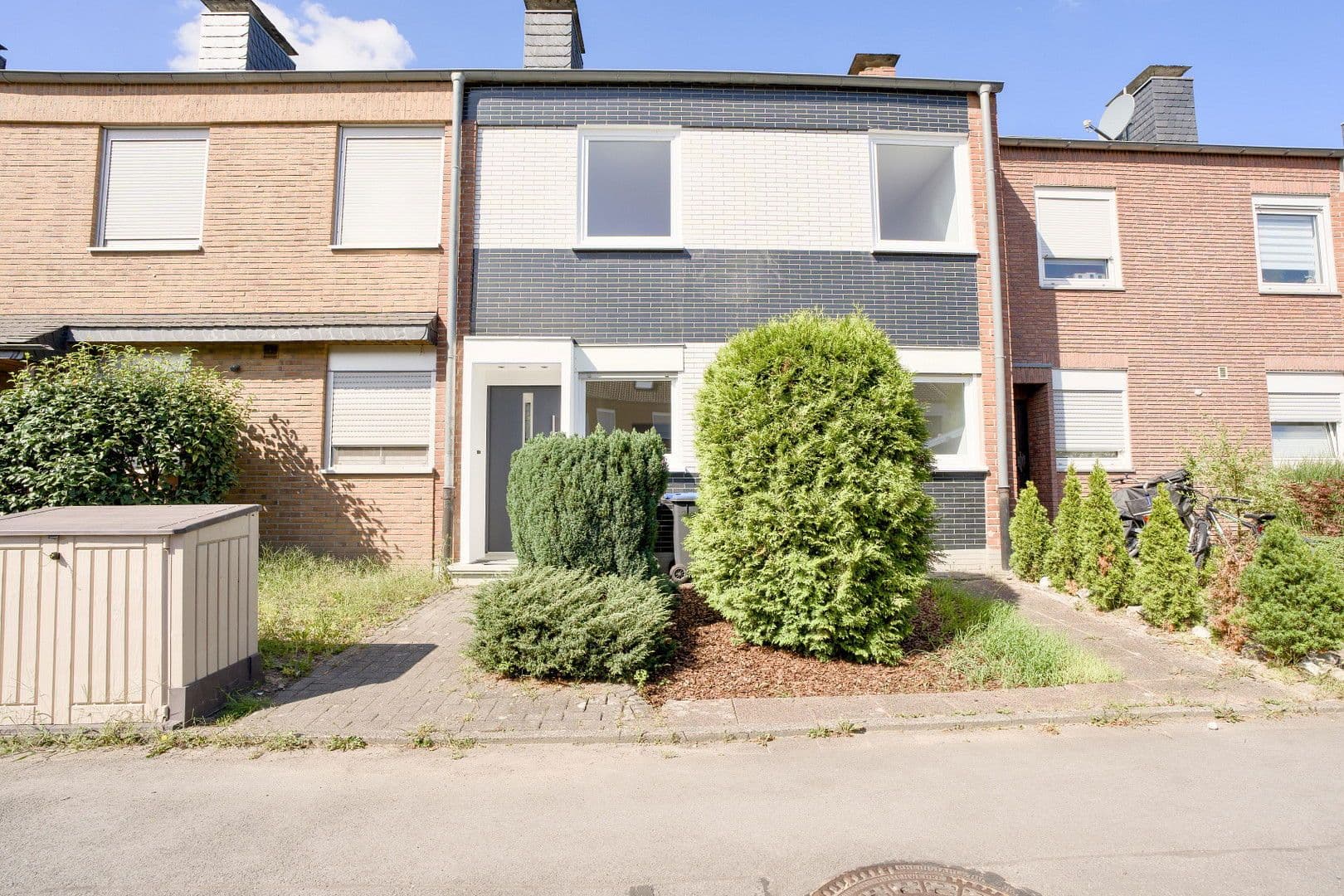 house for sale, 119 m², Langenfeld (Rheinland), North Rhine-Westphalia house for sale, 119 m², Langenfeld (Rheinland), North Rhine-Westphalia