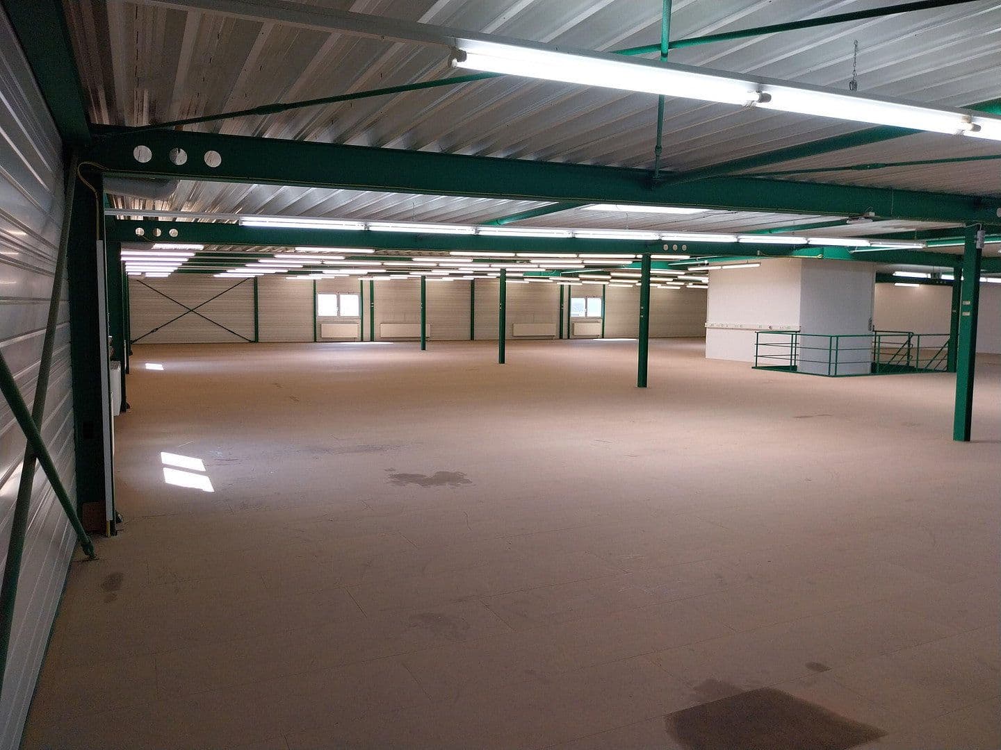 non-residential property to rent, 2,000 m², Uhlmannstrasse 42, Laupheim, Baden-Württemberg non-residential property to rent, 2,000 m², Uhlmannstrasse 42, Laupheim, Baden-Württemberg
