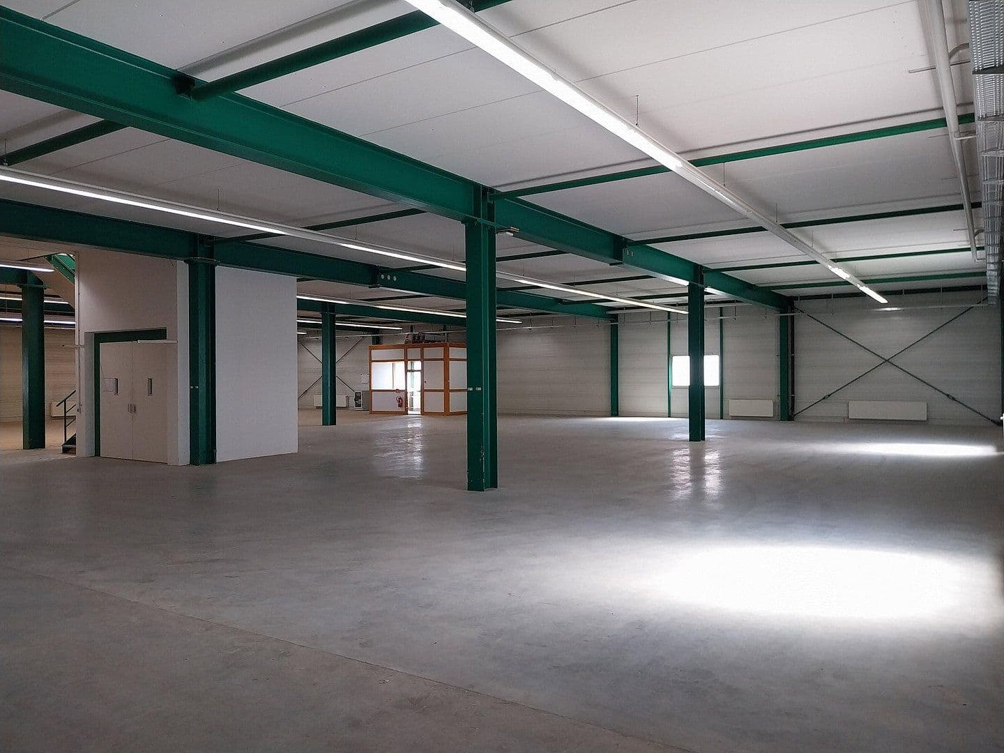 non-residential property to rent, 2,000 m², Uhlmannstrasse 42, Laupheim, Baden-Württemberg non-residential property to rent, 2,000 m², Uhlmannstrasse 42, Laupheim, Baden-Württemberg