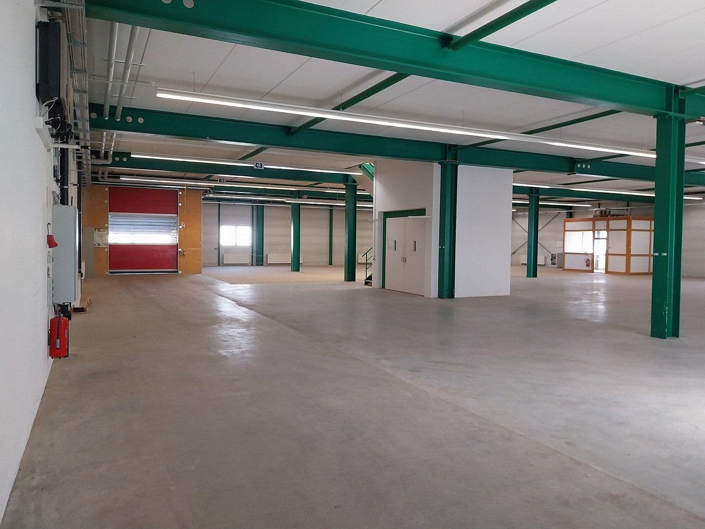 non-residential property to rent, 2,000 m², Uhlmannstrasse 42, Laupheim, Baden-Württemberg non-residential property to rent, 2,000 m², Uhlmannstrasse 42, Laupheim, Baden-Württemberg