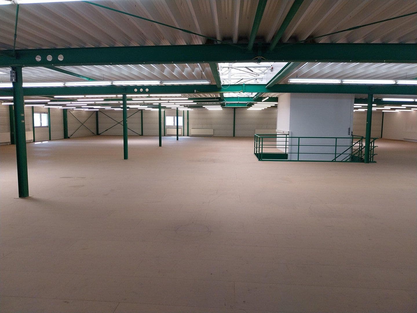 non-residential property to rent, 2,000 m², Uhlmannstrasse 42, Laupheim, Baden-Württemberg non-residential property to rent, 2,000 m², Uhlmannstrasse 42, Laupheim, Baden-Württemberg