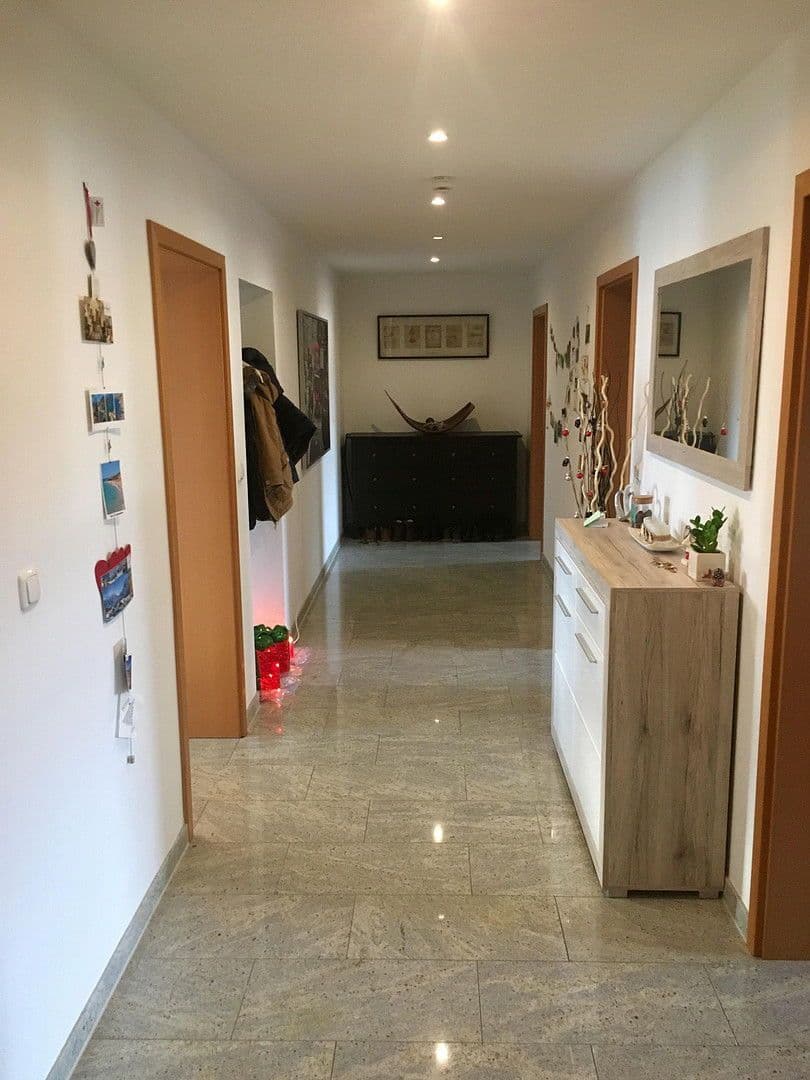 3 bedroom flat to rent, 106 m², Schillstr. 26b, Augsburg, Bavaria 3 bedroom flat to rent, 106 m², Schillstr. 26b, Augsburg, Bavaria