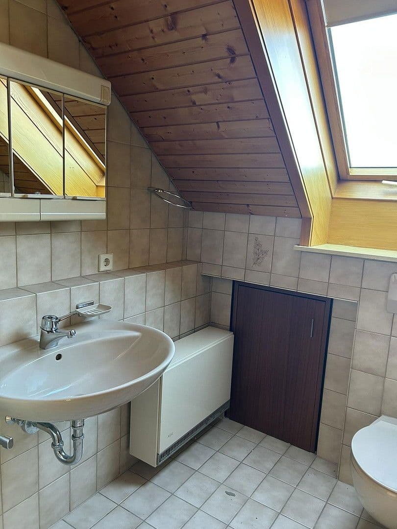 4 bedroom flat to rent, 129 m², Ostfildern, Baden-Württemberg 4 bedroom flat to rent, 129 m², Ostfildern, Baden-Württemberg