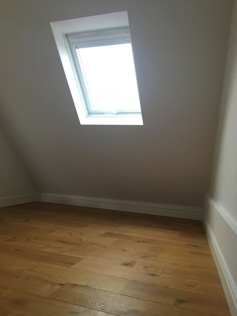 3 bedroom with open-plan kitchen flat for sale, 105 m², Stuttgart, Baden-Württemberg 3 bedroom with open-plan kitchen flat for sale, 105 m², Stuttgart, Baden-Württemberg