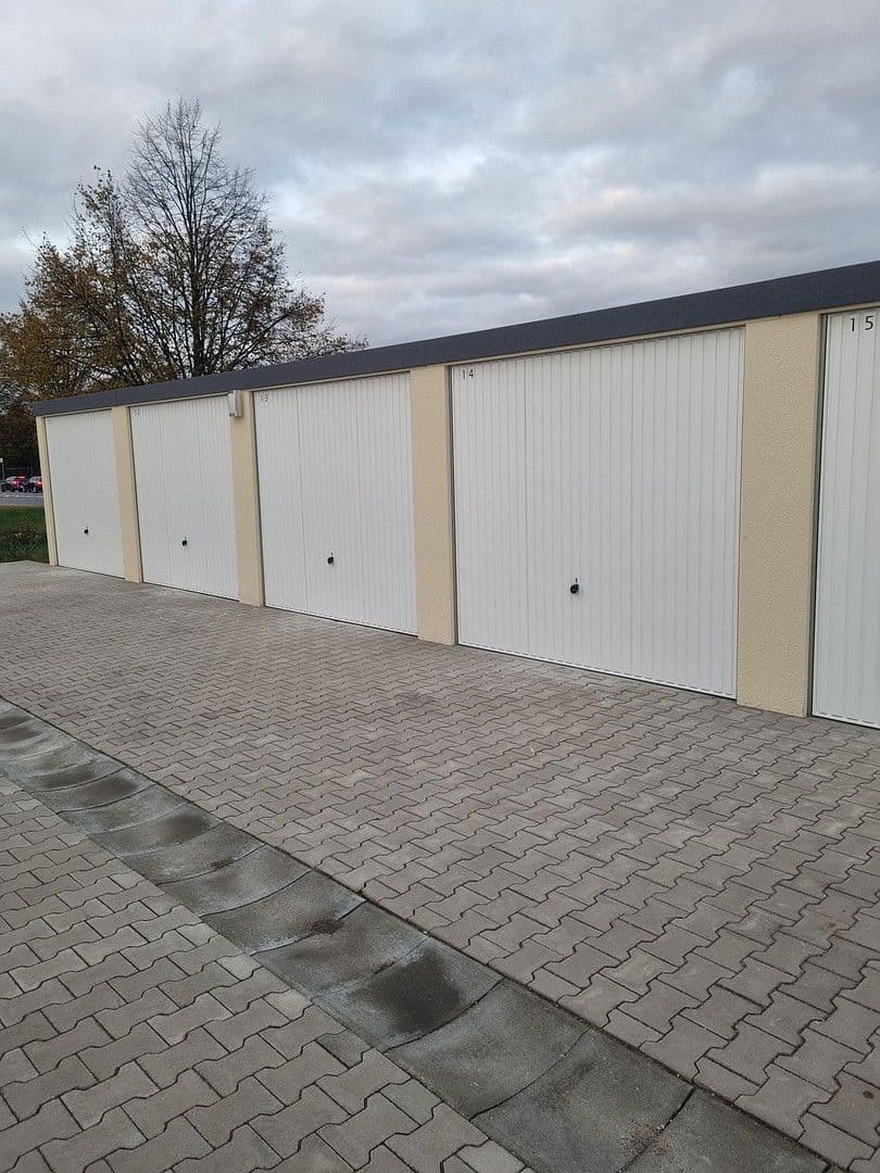garage to rent, 16 m², Bruchstraße, Lehrte, Lower Saxony garage to rent, 16 m², Bruchstraße, Lehrte, Lower Saxony