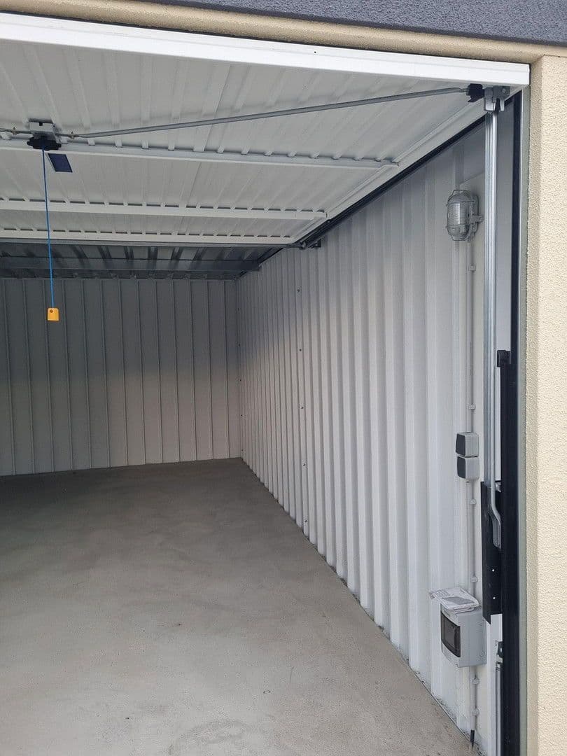 garage to rent, 16 m², Bruchstraße, Lehrte, Lower Saxony garage to rent, 16 m², Bruchstraße, Lehrte, Lower Saxony