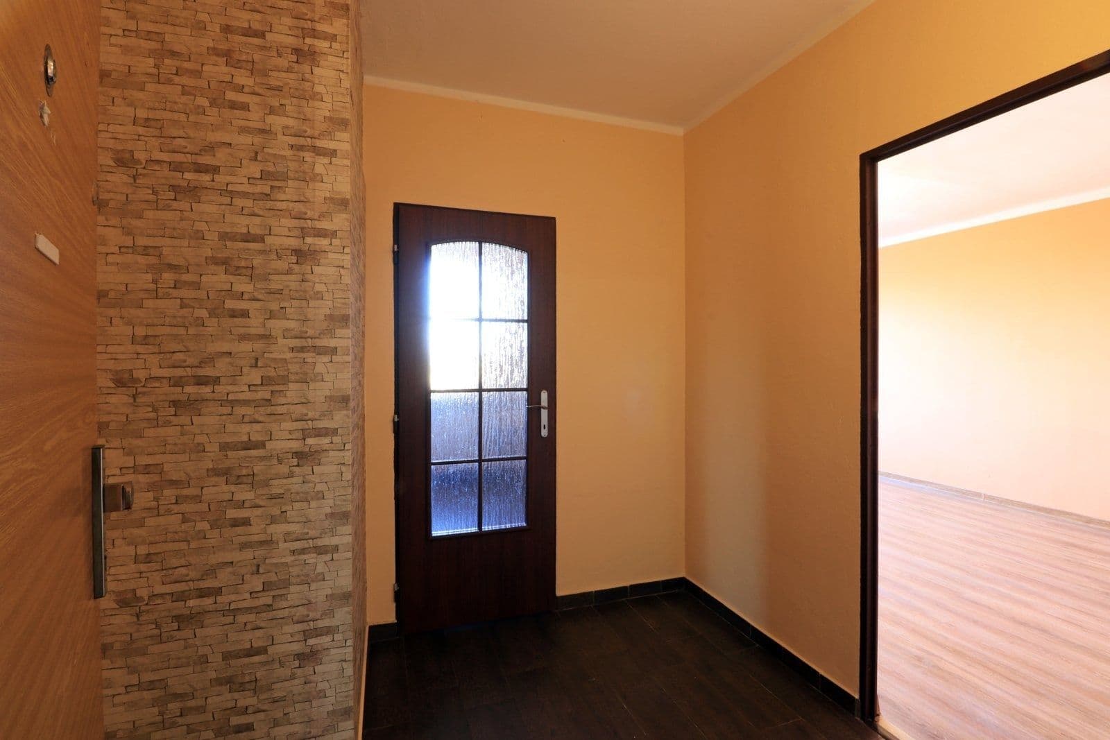 3 bedroom flat to rent, 75 m², Na Dolíkách, Slaný, Středočeský Region 3 bedroom flat to rent, 75 m², Na Dolíkách, Slaný, Středočeský Region