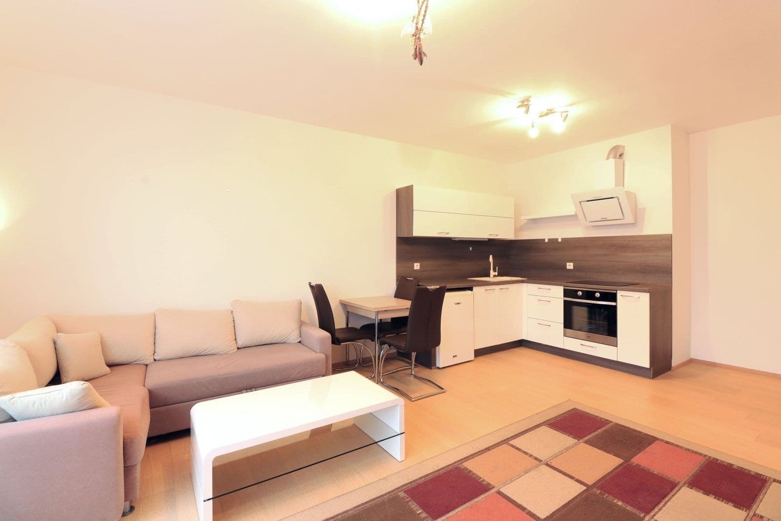 1 bedroom with open-plan kitchen flat to rent, 64 m², Devonská, Prague, Prague 1 bedroom with open-plan kitchen flat to rent, 64 m², Devonská, Prague, Prague