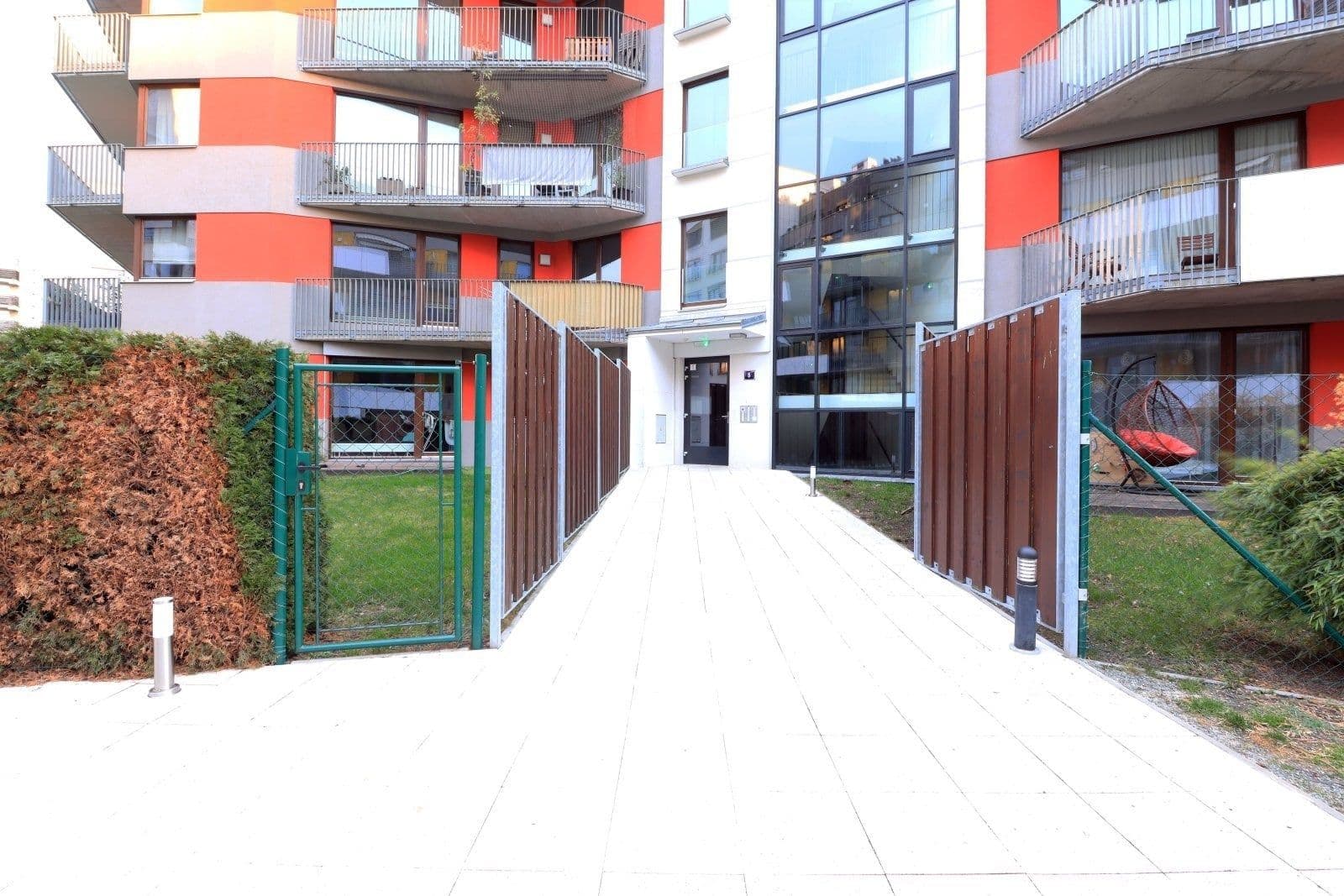 1 bedroom with open-plan kitchen flat to rent, 64 m², Devonská, Prague, Prague 1 bedroom with open-plan kitchen flat to rent, 64 m², Devonská, Prague, Prague