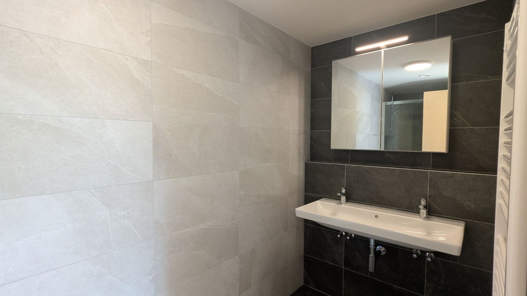 3 bedroom with open-plan kitchen flat to rent, 110 m², Toyen, Prague, Prague 3 bedroom with open-plan kitchen flat to rent, 110 m², Toyen, Prague, Prague
