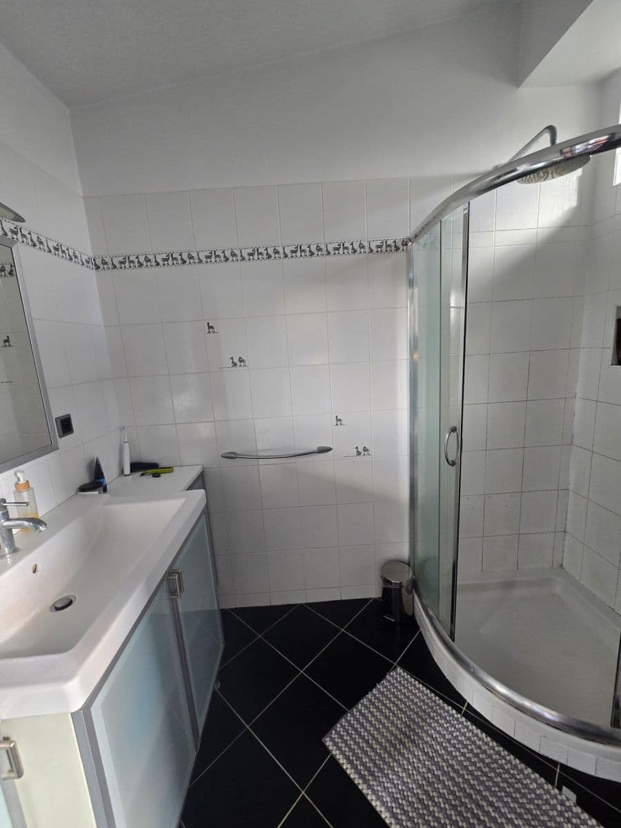 2 bedroom with open-plan kitchen flat to rent, 86 m², Cacovická, Brno, Jihomoravský Region 2 bedroom with open-plan kitchen flat to rent, 86 m², Cacovická, Brno, Jihomoravský Region