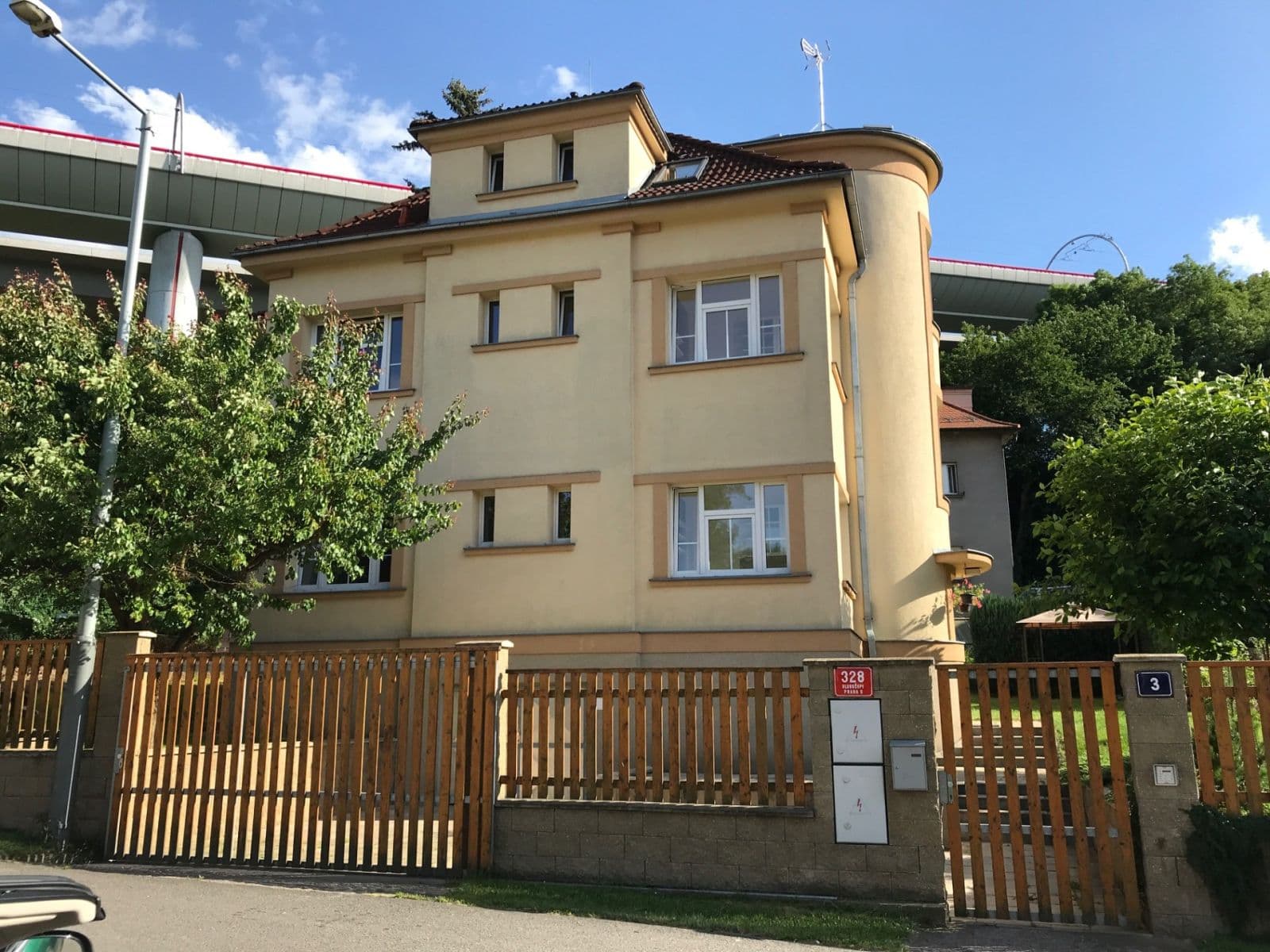 3 bedroom flat to rent, 83 m², Na Srpečku, Prague, Prague 3 bedroom flat to rent, 83 m², Na Srpečku, Prague, Prague