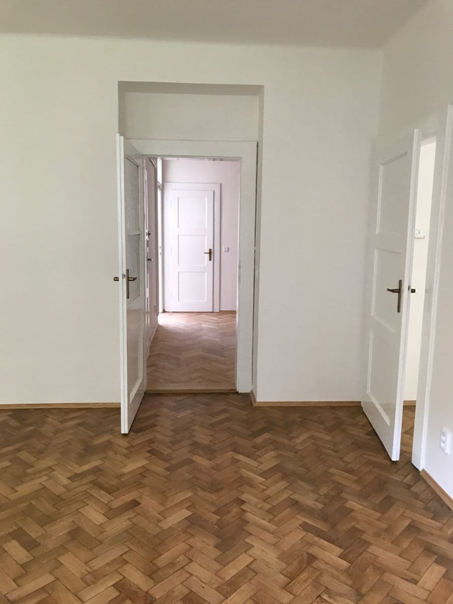 3 bedroom flat to rent, 83 m², Na Srpečku, Prague, Prague 3 bedroom flat to rent, 83 m², Na Srpečku, Prague, Prague