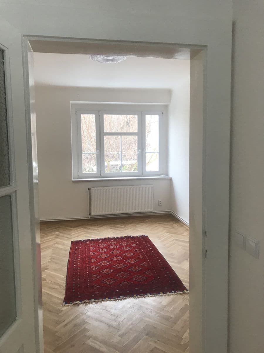 3 bedroom flat to rent, 83 m², Na Srpečku, Prague, Prague 3 bedroom flat to rent, 83 m², Na Srpečku, Prague, Prague