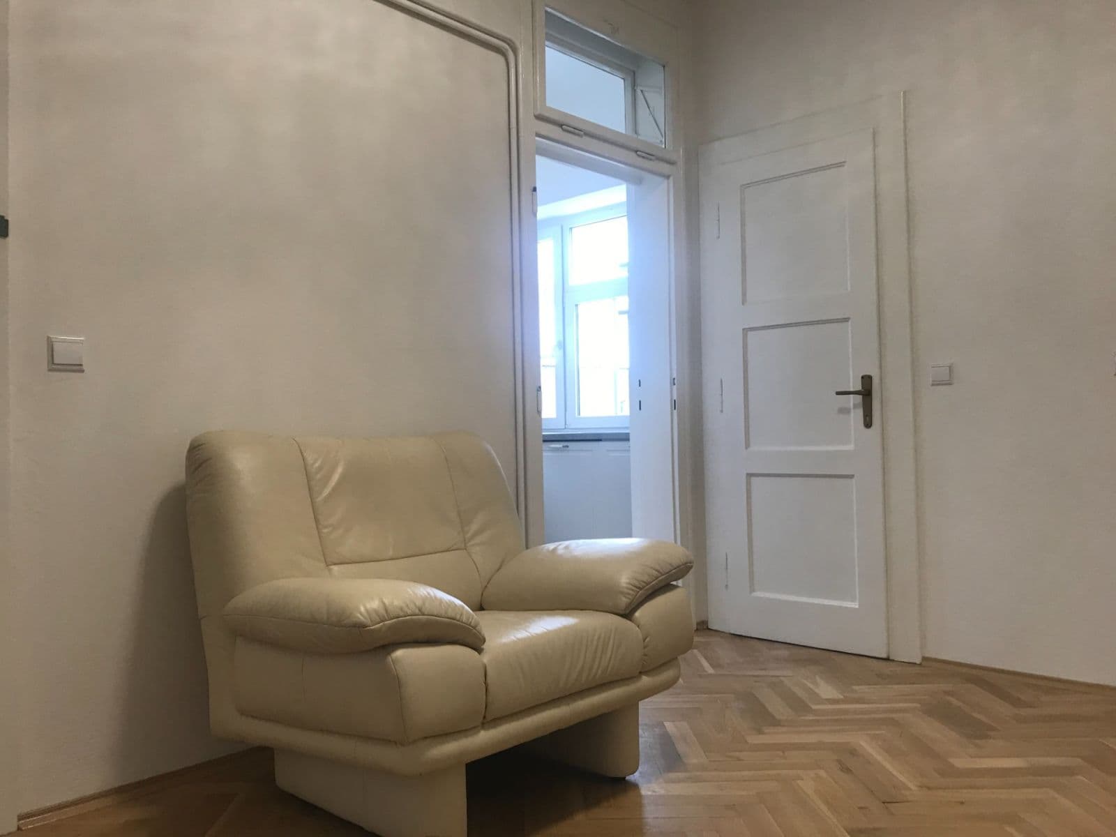 3 bedroom flat to rent, 83 m², Na Srpečku, Prague, Prague 3 bedroom flat to rent, 83 m², Na Srpečku, Prague, Prague