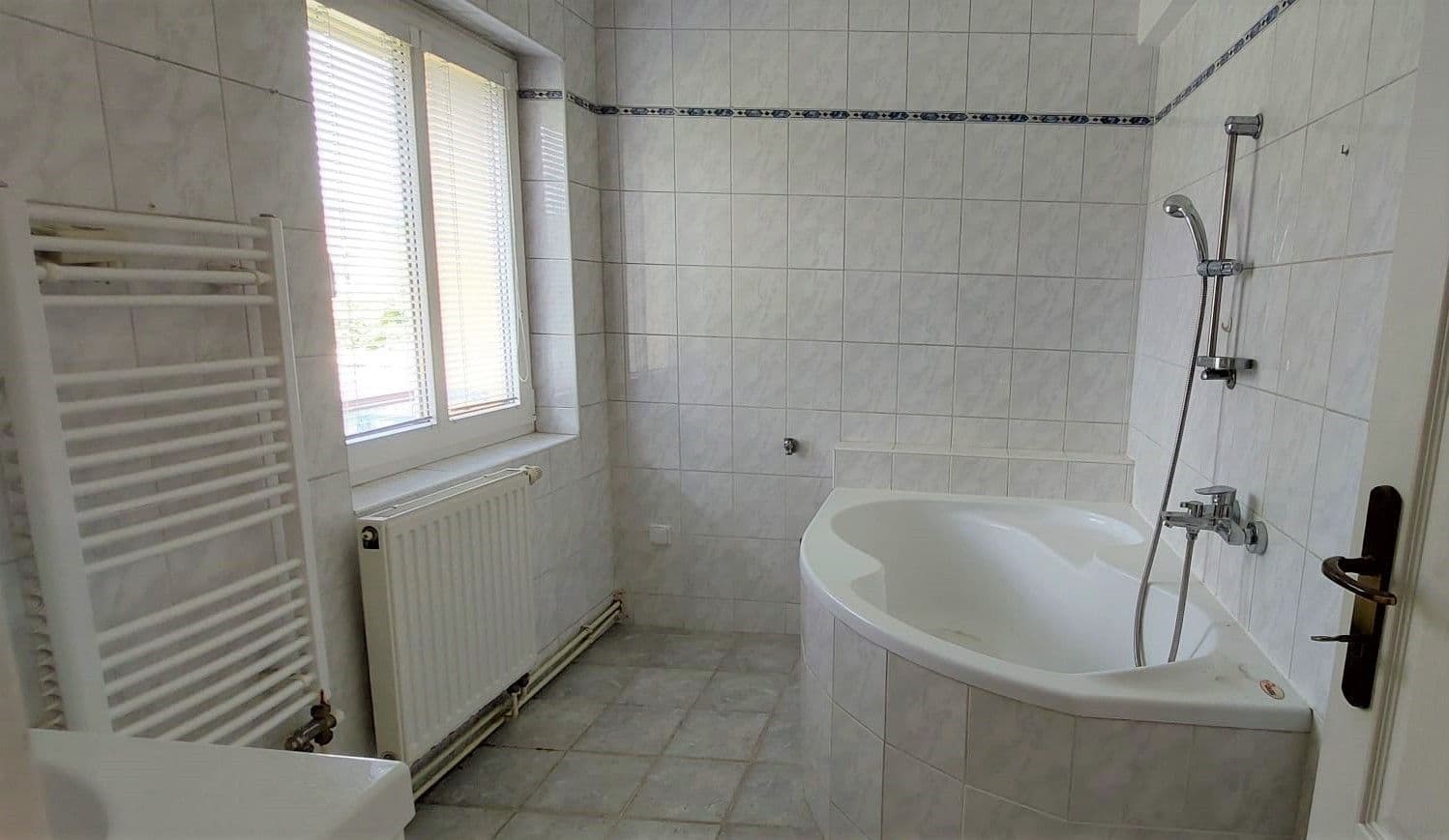 house to rent, 140 m², Čisovická, Mníšek pod Brdy, Středočeský Region house to rent, 140 m², Čisovická, Mníšek pod Brdy, Středočeský Region