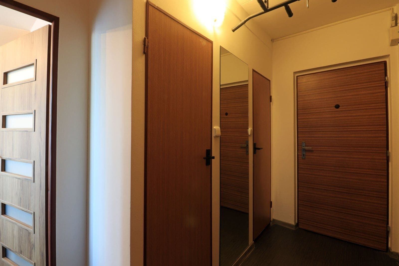 1 bedroom with open-plan kitchen flat to rent, 40 m², Jerevanská, Kladno, Středočeský Region 1 bedroom with open-plan kitchen flat to rent, 40 m², Jerevanská, Kladno, Středočeský Region
