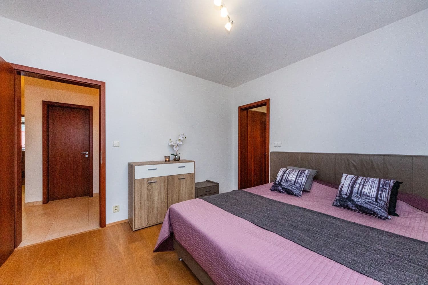 2 bedroom with open-plan kitchen flat for sale, 120 m², Jindřicha Plachty, Prague, Prague 2 bedroom with open-plan kitchen flat for sale, 120 m², Jindřicha Plachty, Prague, Prague