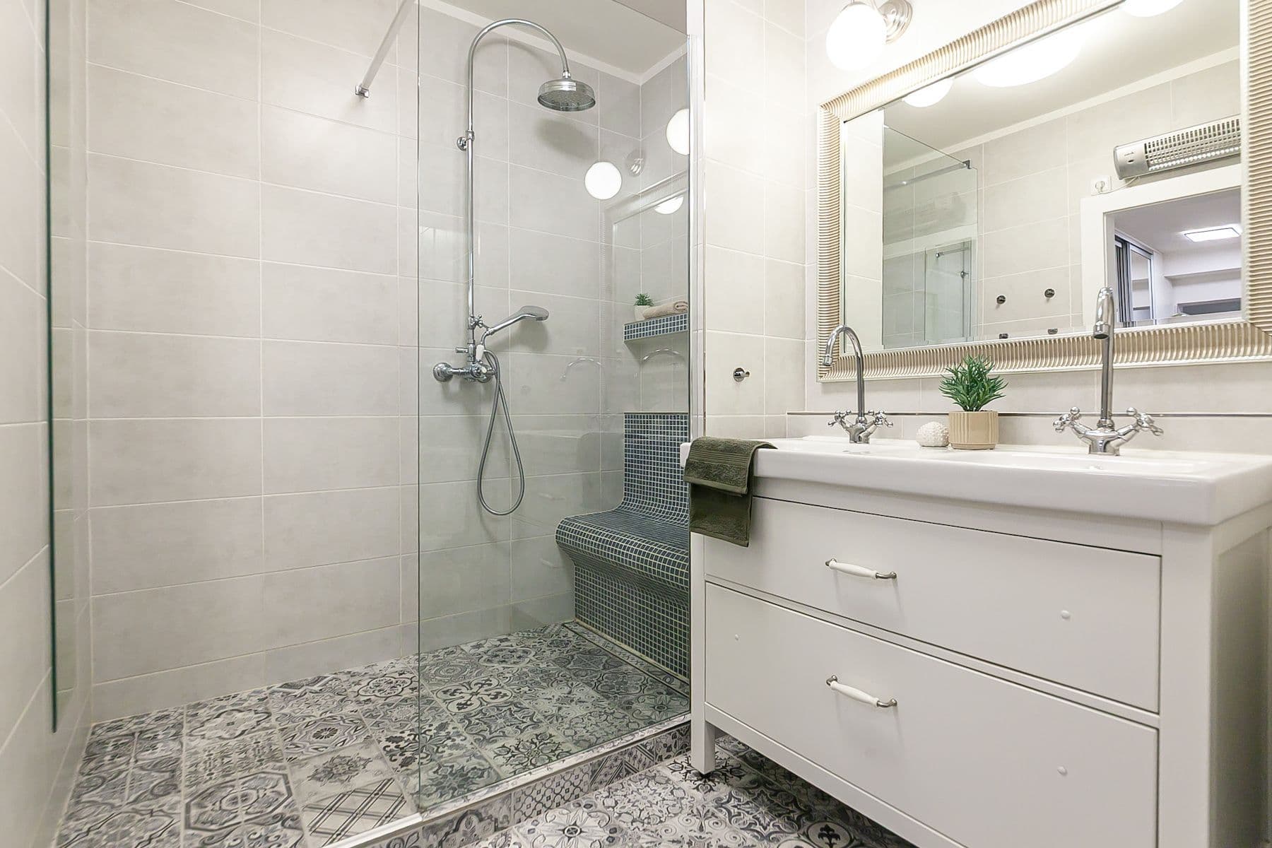 3 bedroom flat for sale, 108 m², Bechyňská, Prague, Prague 3 bedroom flat for sale, 108 m², Bechyňská, Prague, Prague