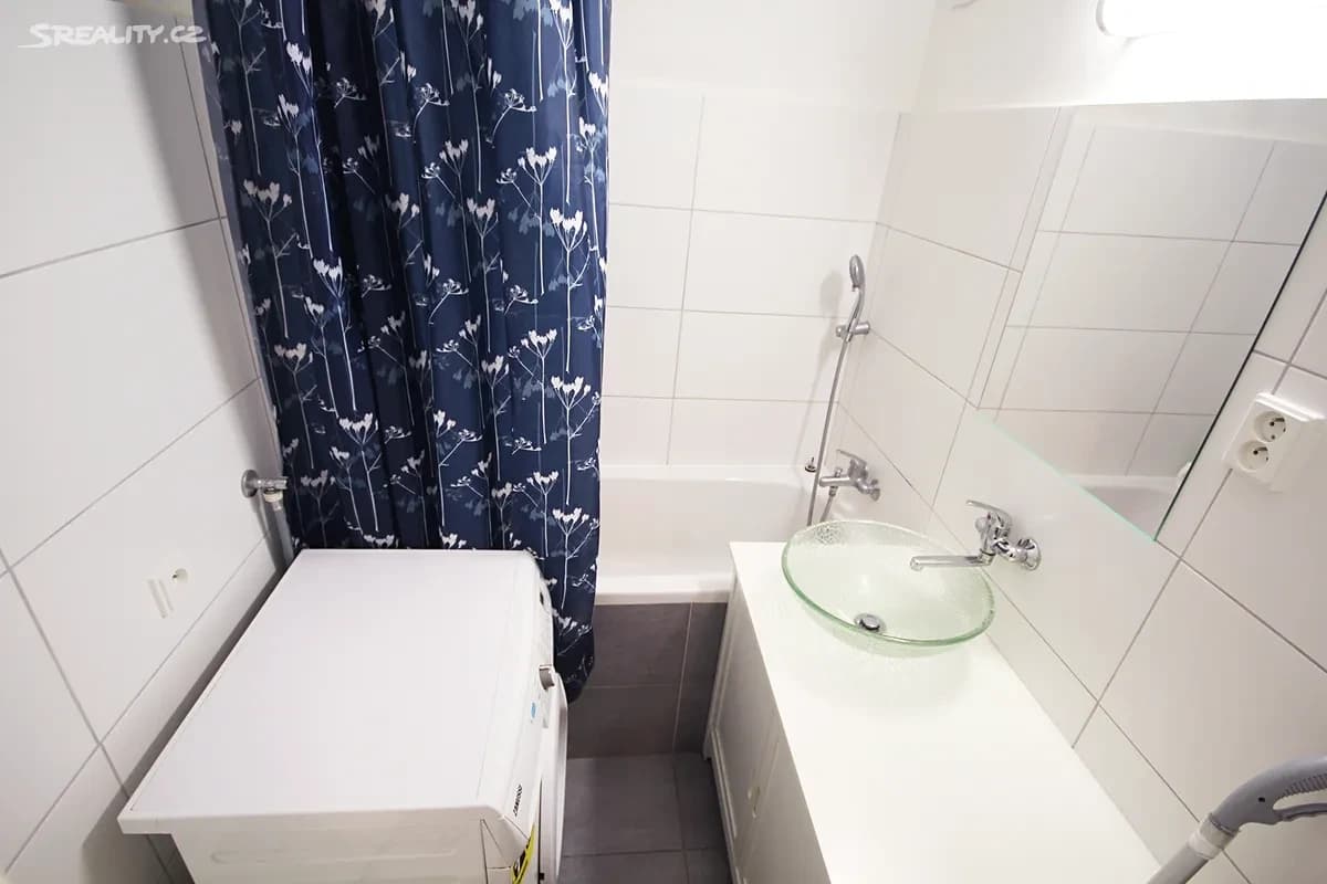 2 bedroom with open-plan kitchen flat to rent, 76 m², Královická, Brandýs nad Labem-Stará Boleslav, Středočeský Region 2 bedroom with open-plan kitchen flat to rent, 76 m², Královická, Brandýs nad Labem-Stará Boleslav, Středočeský Region