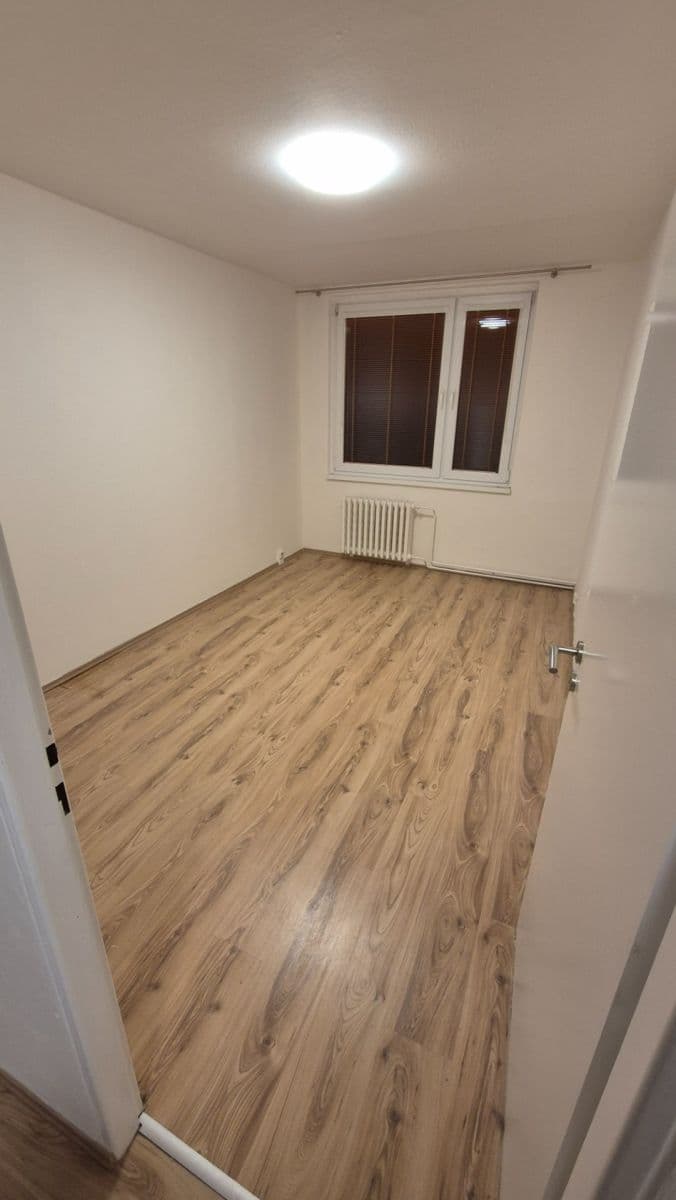 2 bedroom with open-plan kitchen flat to rent, 76 m², Královická, Brandýs nad Labem-Stará Boleslav, Středočeský Region 2 bedroom with open-plan kitchen flat to rent, 76 m², Královická, Brandýs nad Labem-Stará Boleslav, Středočeský Region