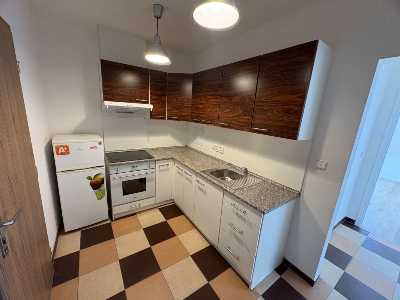 2 bedroom flat to rent, 48 m², Komunardů, Prague, Prague 2 bedroom flat to rent, 48 m², Komunardů, Prague, Prague