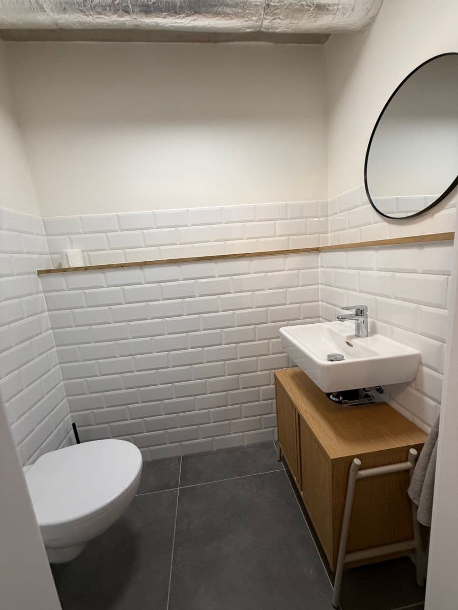 1 bedroom with open-plan kitchen flat to rent, 56 m², Kolbenova, Prague, Prague 1 bedroom with open-plan kitchen flat to rent, 56 m², Kolbenova, Prague, Prague