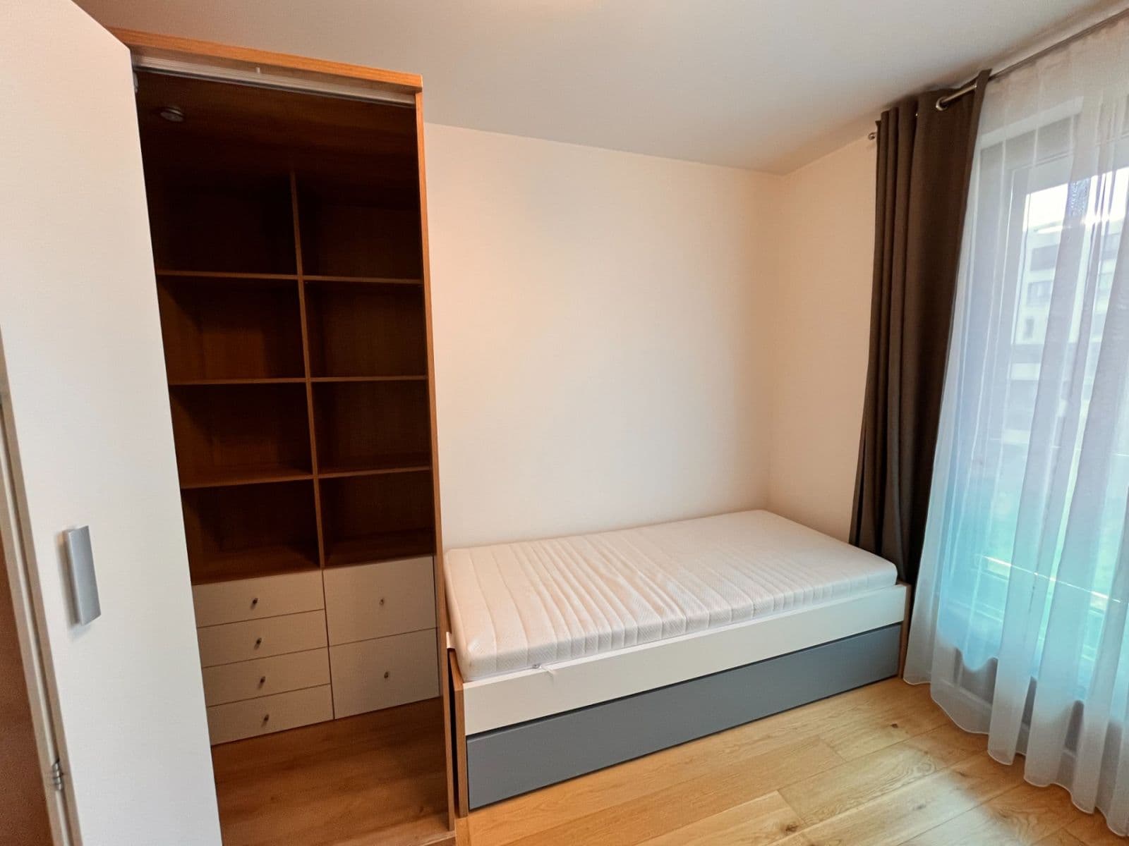2 bedroom with open-plan kitchen flat to rent, 83 m², Archangelská, Prague, Prague 2 bedroom with open-plan kitchen flat to rent, 83 m², Archangelská, Prague, Prague