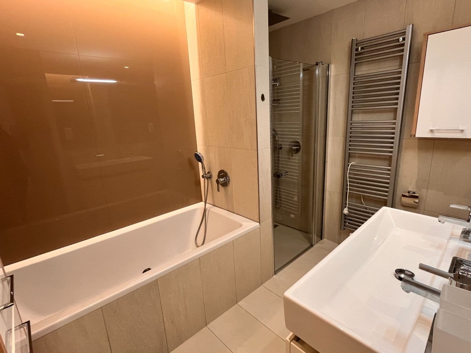 2 bedroom with open-plan kitchen flat to rent, 83 m², Archangelská, Prague, Prague 2 bedroom with open-plan kitchen flat to rent, 83 m², Archangelská, Prague, Prague