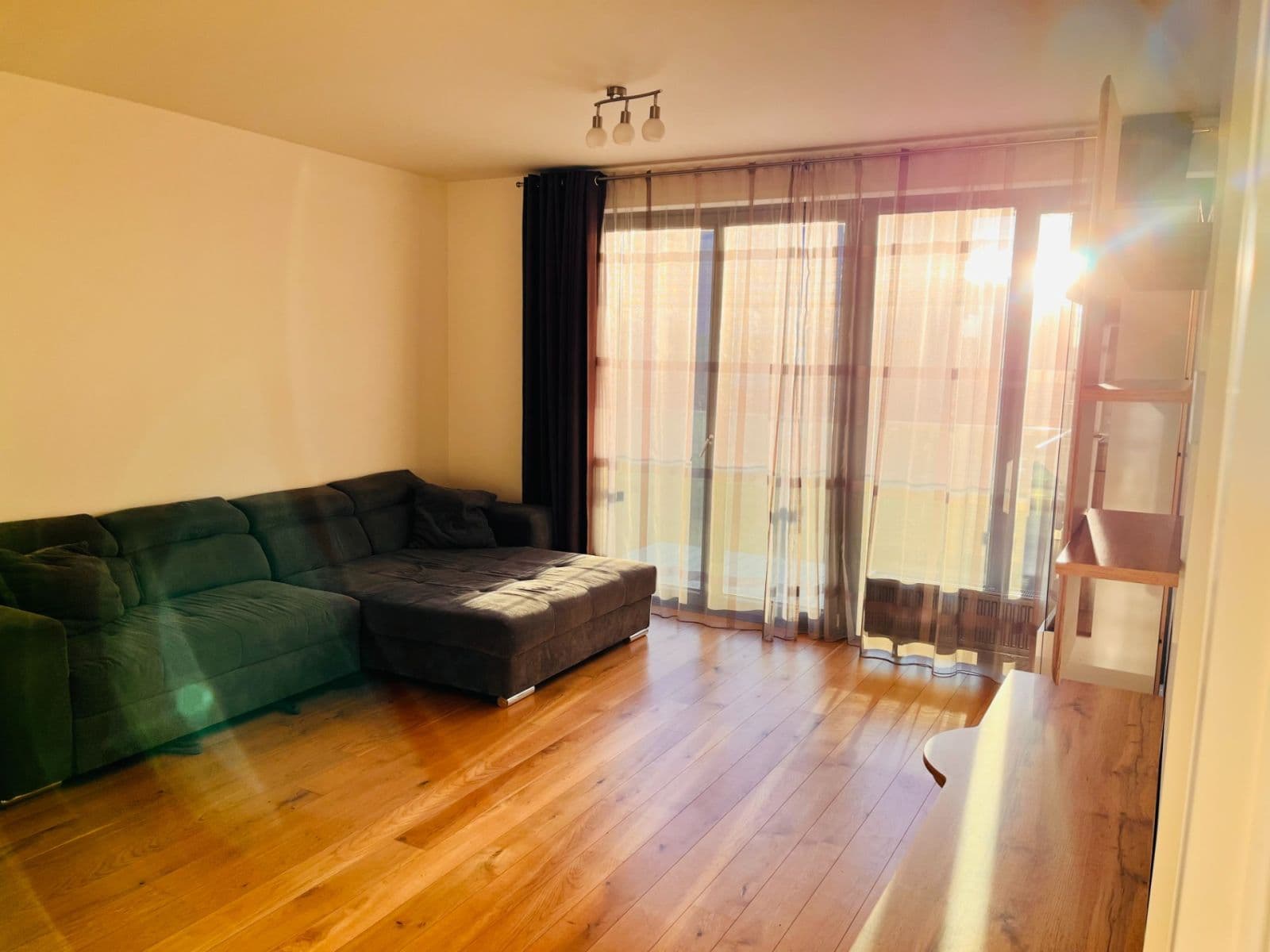 2 bedroom with open-plan kitchen flat to rent, 83 m², Archangelská, Prague, Prague 2 bedroom with open-plan kitchen flat to rent, 83 m², Archangelská, Prague, Prague