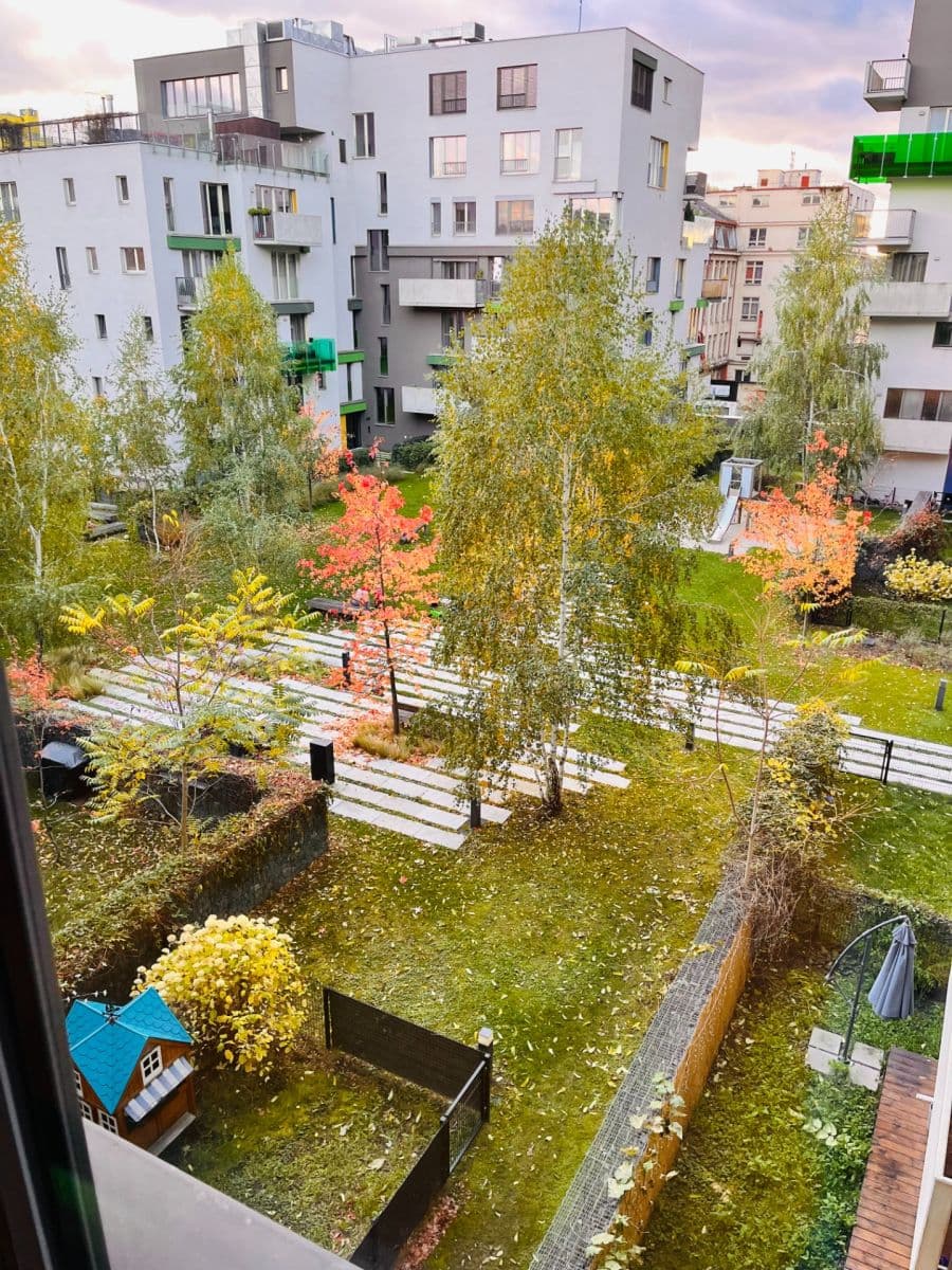 2 bedroom with open-plan kitchen flat to rent, 83 m², Archangelská, Prague, Prague 2 bedroom with open-plan kitchen flat to rent, 83 m², Archangelská, Prague, Prague