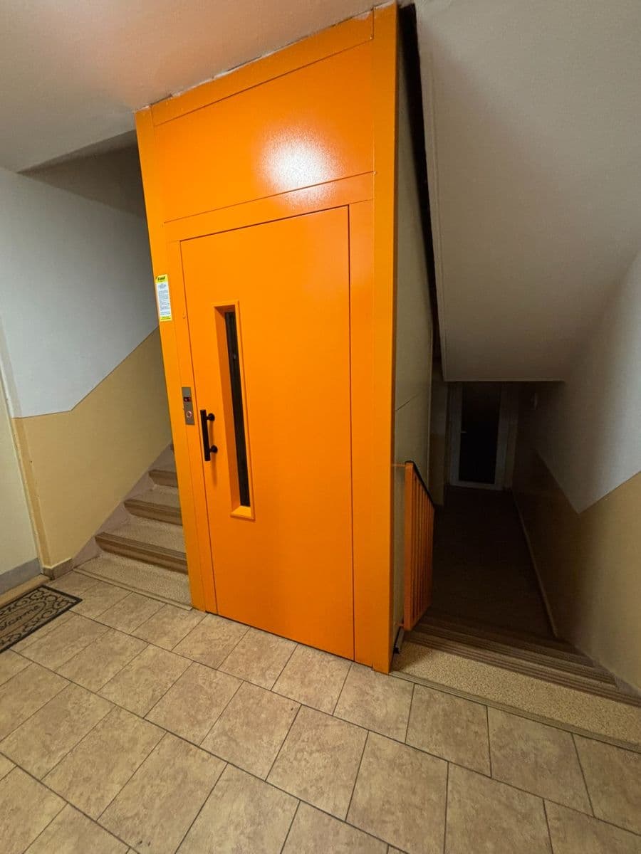 Studio flat to rent, 19 m², Kostnická, Chomutov, Ústecký Region Studio flat to rent, 19 m², Kostnická, Chomutov, Ústecký Region