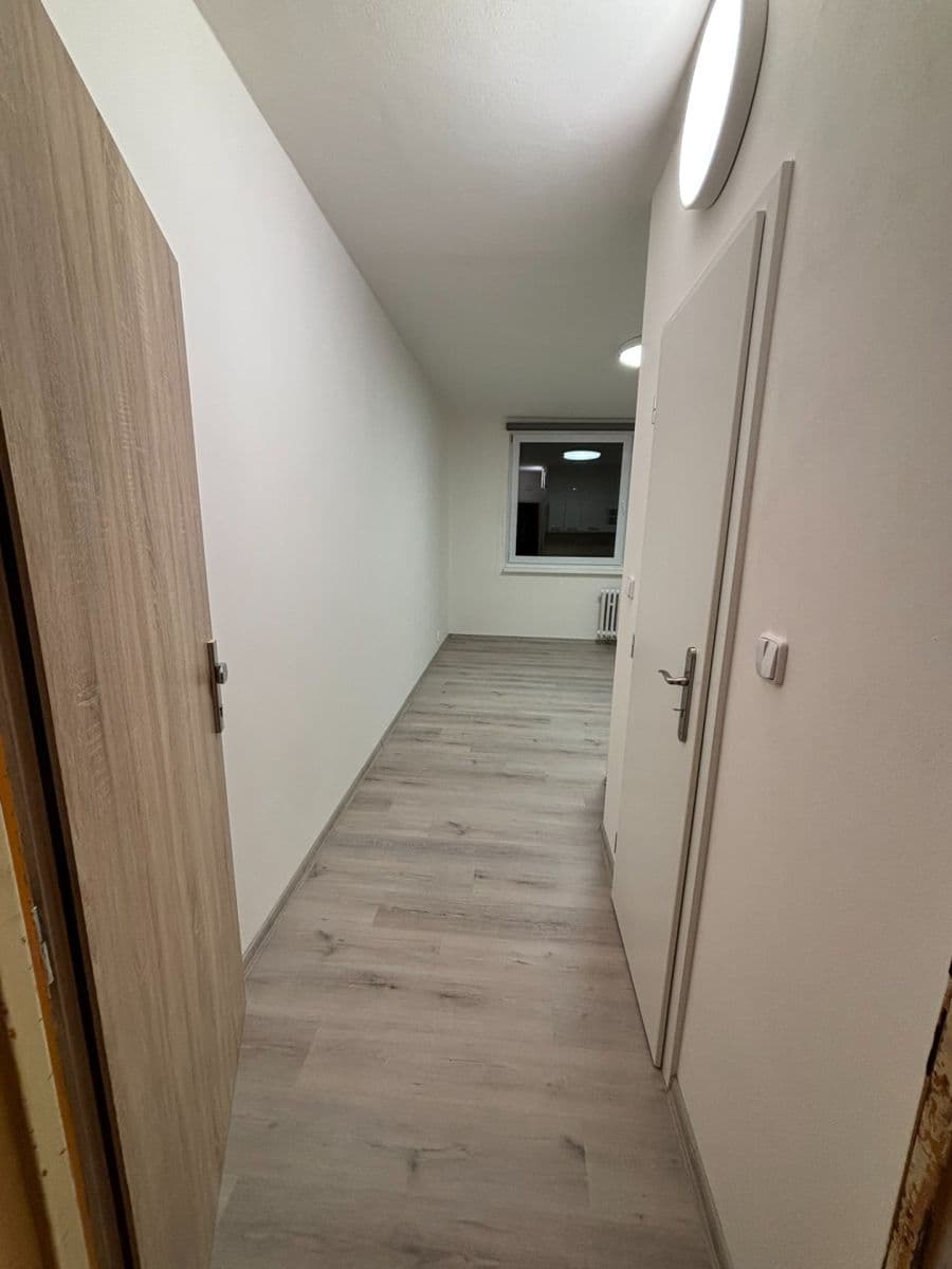 Studio flat to rent, 19 m², Kostnická, Chomutov, Ústecký Region Studio flat to rent, 19 m², Kostnická, Chomutov, Ústecký Region