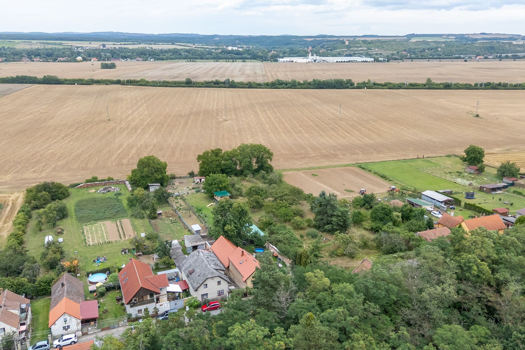 plot for sale, 3,823 m², Dolní Beřkovice, Středočeský Region plot for sale, 3,823 m², Dolní Beřkovice, Středočeský Region