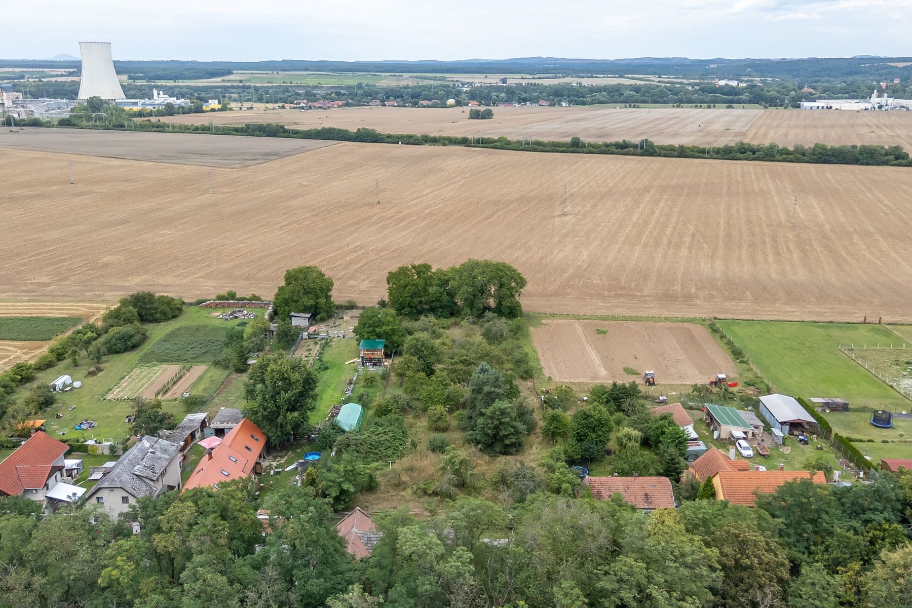 plot for sale, 3,823 m², Dolní Beřkovice, Středočeský Region plot for sale, 3,823 m², Dolní Beřkovice, Středočeský Region