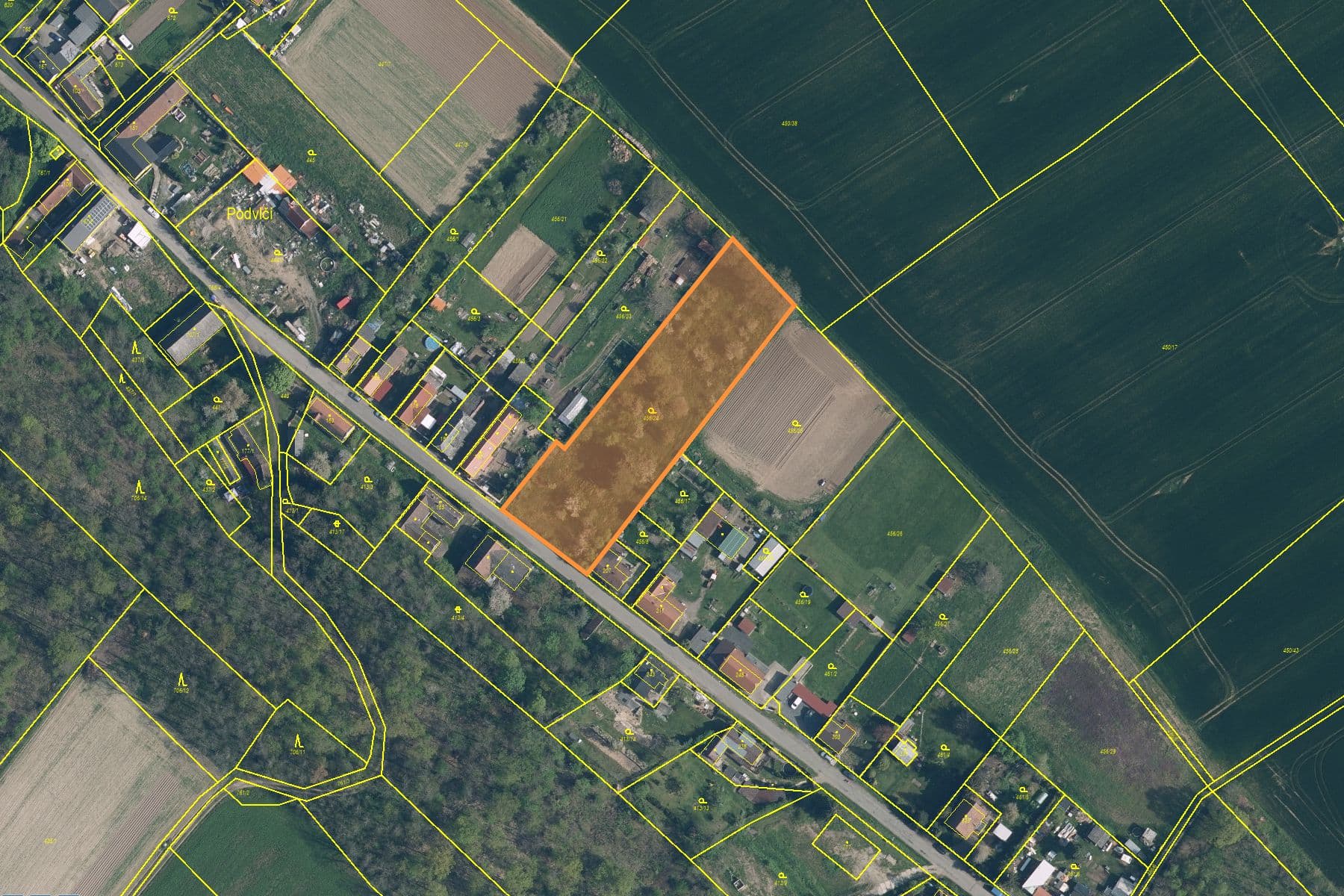 plot for sale, 3,823 m², Dolní Beřkovice, Středočeský Region plot for sale, 3,823 m², Dolní Beřkovice, Středočeský Region