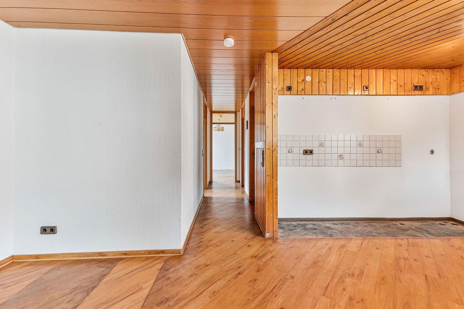 2 bedroom with open-plan kitchen flat for sale, 83 m², Fellbach, Baden-Württemberg 2 bedroom with open-plan kitchen flat for sale, 83 m², Fellbach, Baden-Württemberg