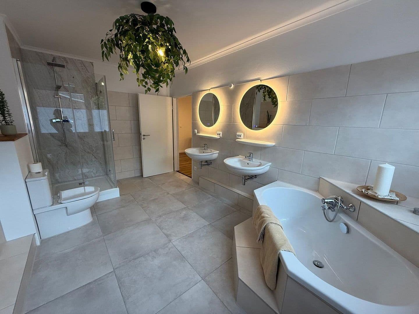 4 bedroom with open-plan kitchen flat for sale, 190 m², Hauptstraße 67, Cuxhaven, Lower Saxony 4 bedroom with open-plan kitchen flat for sale, 190 m², Hauptstraße 67, Cuxhaven, Lower Saxony