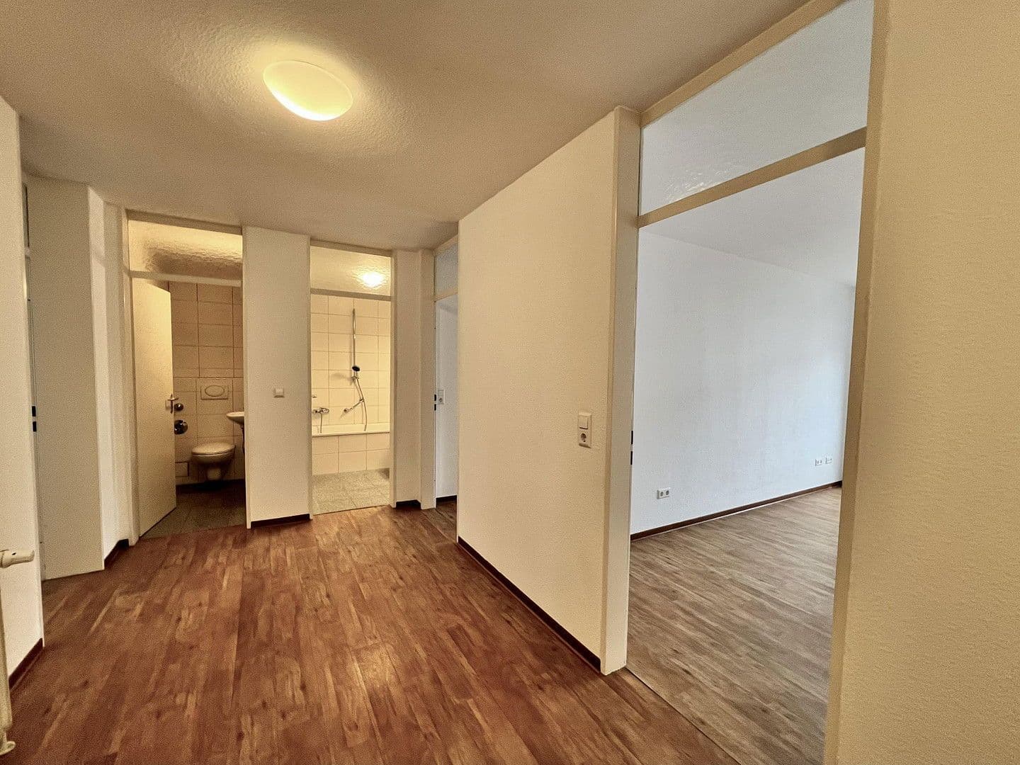 3 bedroom flat to rent, 90 m², Karlsruhe, Baden-Württemberg 3 bedroom flat to rent, 90 m², Karlsruhe, Baden-Württemberg