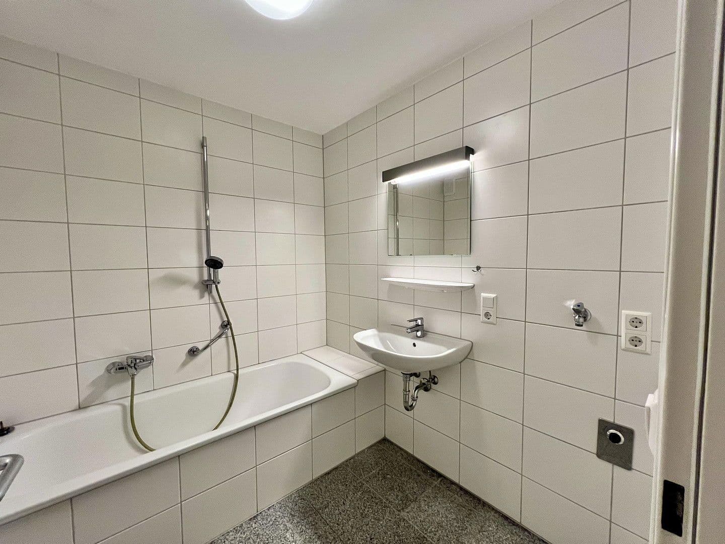 3 bedroom flat to rent, 90 m², Karlsruhe, Baden-Württemberg 3 bedroom flat to rent, 90 m², Karlsruhe, Baden-Württemberg