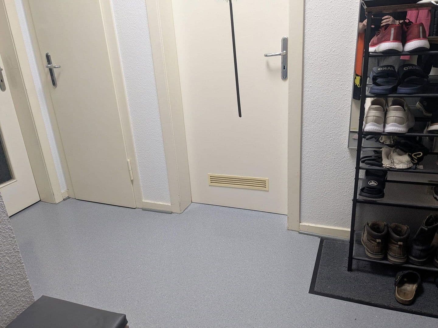 1 bedroom with open-plan kitchen flat to rent, 70 m², Neuss, North Rhine-Westphalia 1 bedroom with open-plan kitchen flat to rent, 70 m², Neuss, North Rhine-Westphalia