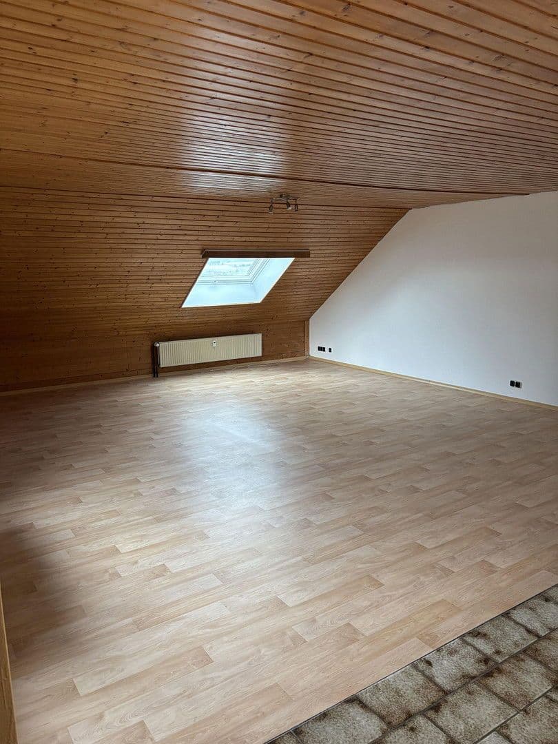 3 bedroom flat to rent, 120 m², Ermreus 28, Kunreuth, Bavaria 3 bedroom flat to rent, 120 m², Ermreus 28, Kunreuth, Bavaria