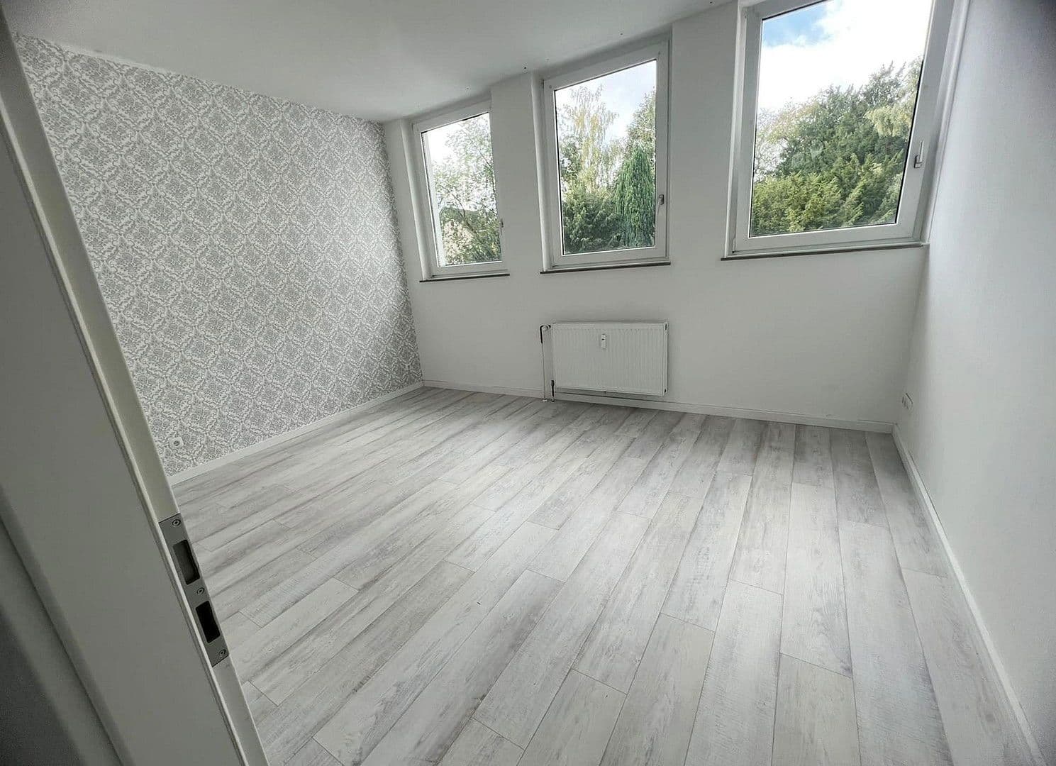 house for sale, 1,296 m², KONSTANTINPLATZ.5, Nordrhein-Westfalen - Mönchengladbach, North Rhine-Westphalia house for sale, 1,296 m², KONSTANTINPLATZ.5, Nordrhein-Westfalen - Mönchengladbach, North Rhine-Westphalia