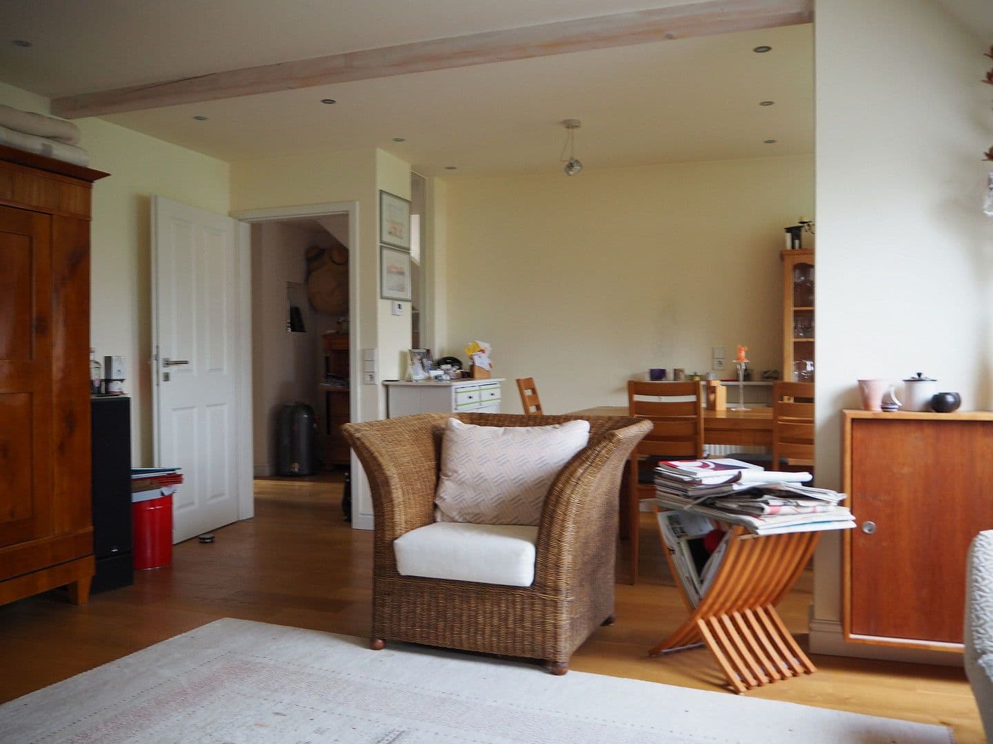 3 bedroom with open-plan kitchen flat to rent, 105 m², Stuttgart, Baden-Württemberg 3 bedroom with open-plan kitchen flat to rent, 105 m², Stuttgart, Baden-Württemberg