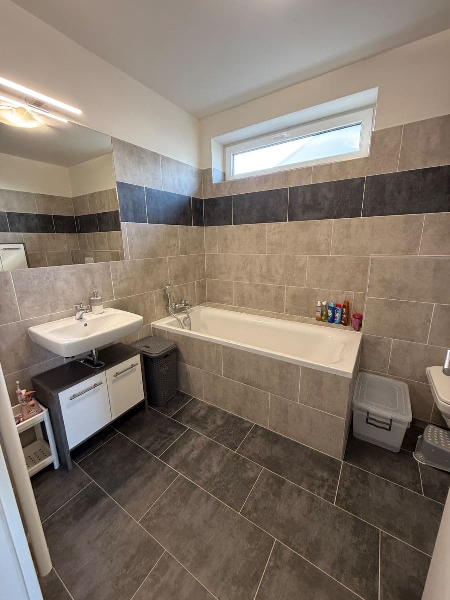 house for sale, 114 m², Pivoňková, Zlonín, Středočeský Region house for sale, 114 m², Pivoňková, Zlonín, Středočeský Region