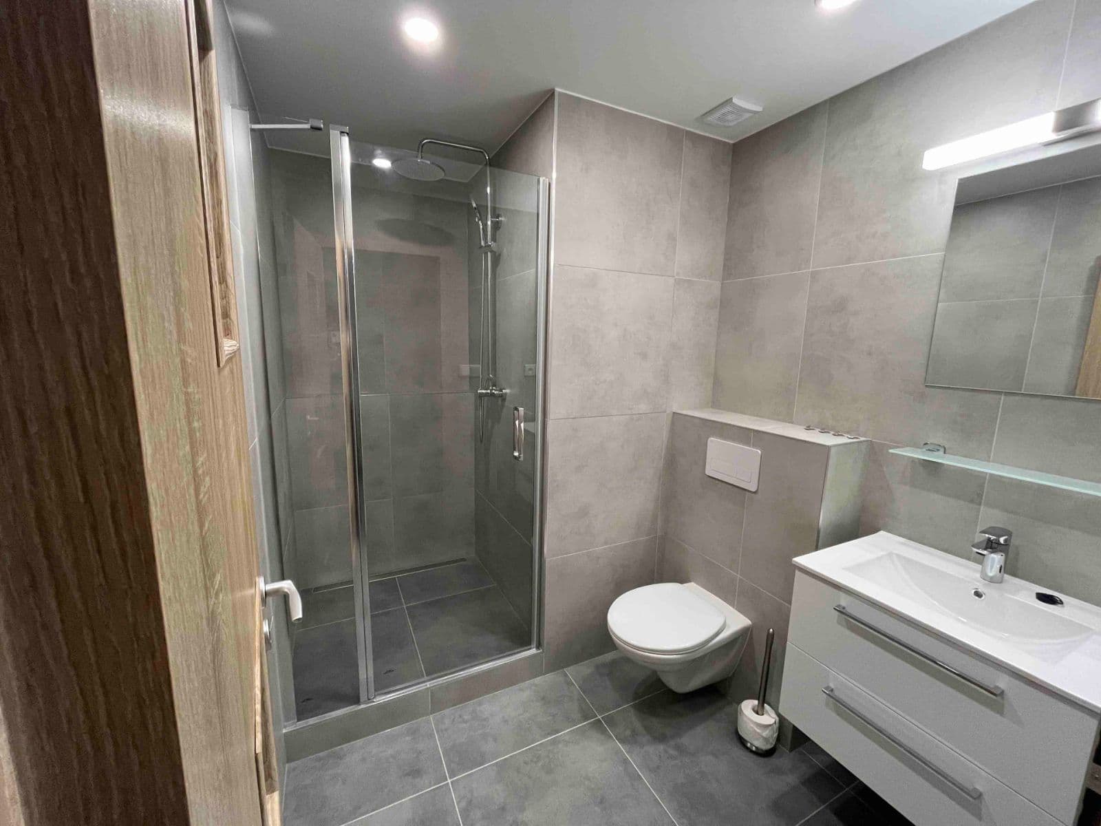 Studio flat to rent, 31 m², Dukelských hrdinů, Ústí nad Labem, Ústecký Region Studio flat to rent, 31 m², Dukelských hrdinů, Ústí nad Labem, Ústecký Region