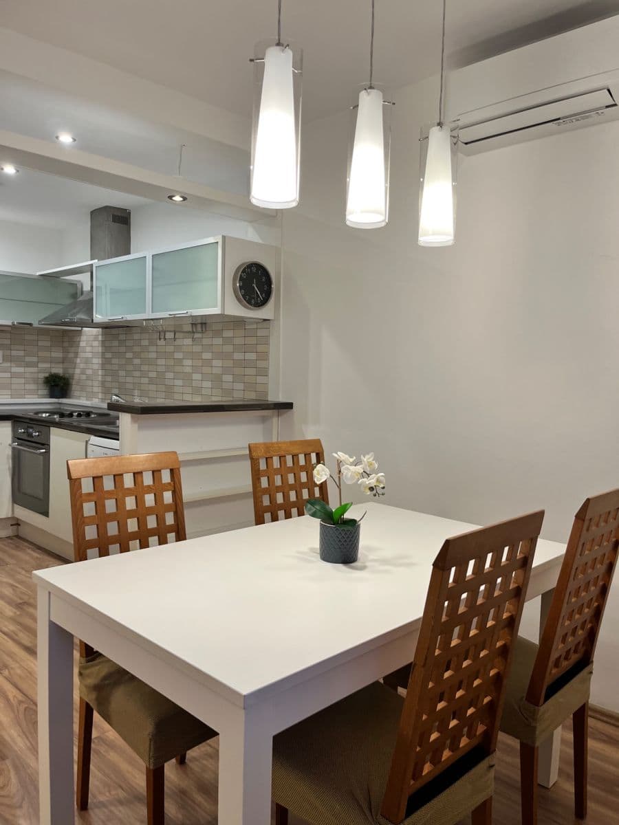 3 bedroom flat for sale, 81 m², U Jezera, Prague, Prague 3 bedroom flat for sale, 81 m², U Jezera, Prague, Prague