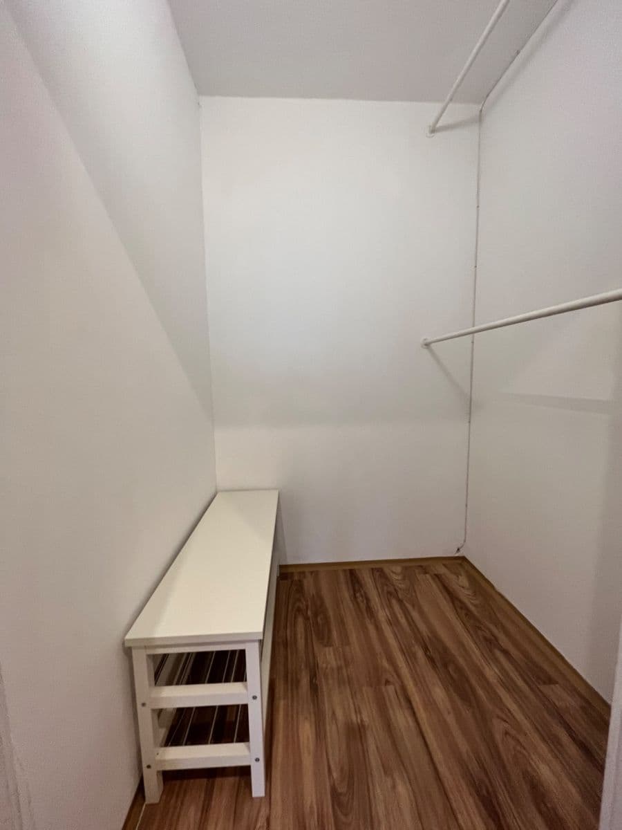 3 bedroom flat for sale, 81 m², U Jezera, Prague, Prague 3 bedroom flat for sale, 81 m², U Jezera, Prague, Prague
